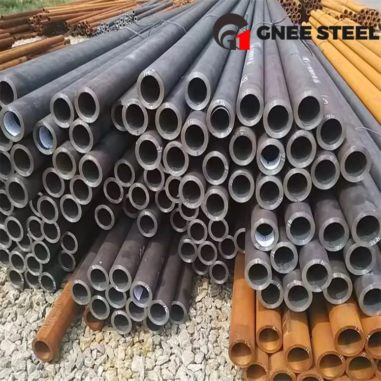 Tube en alliage de chrome-molybdène A213 T17